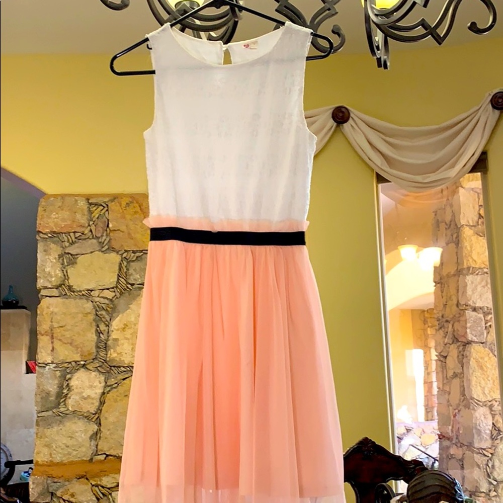 White and pink kids dress